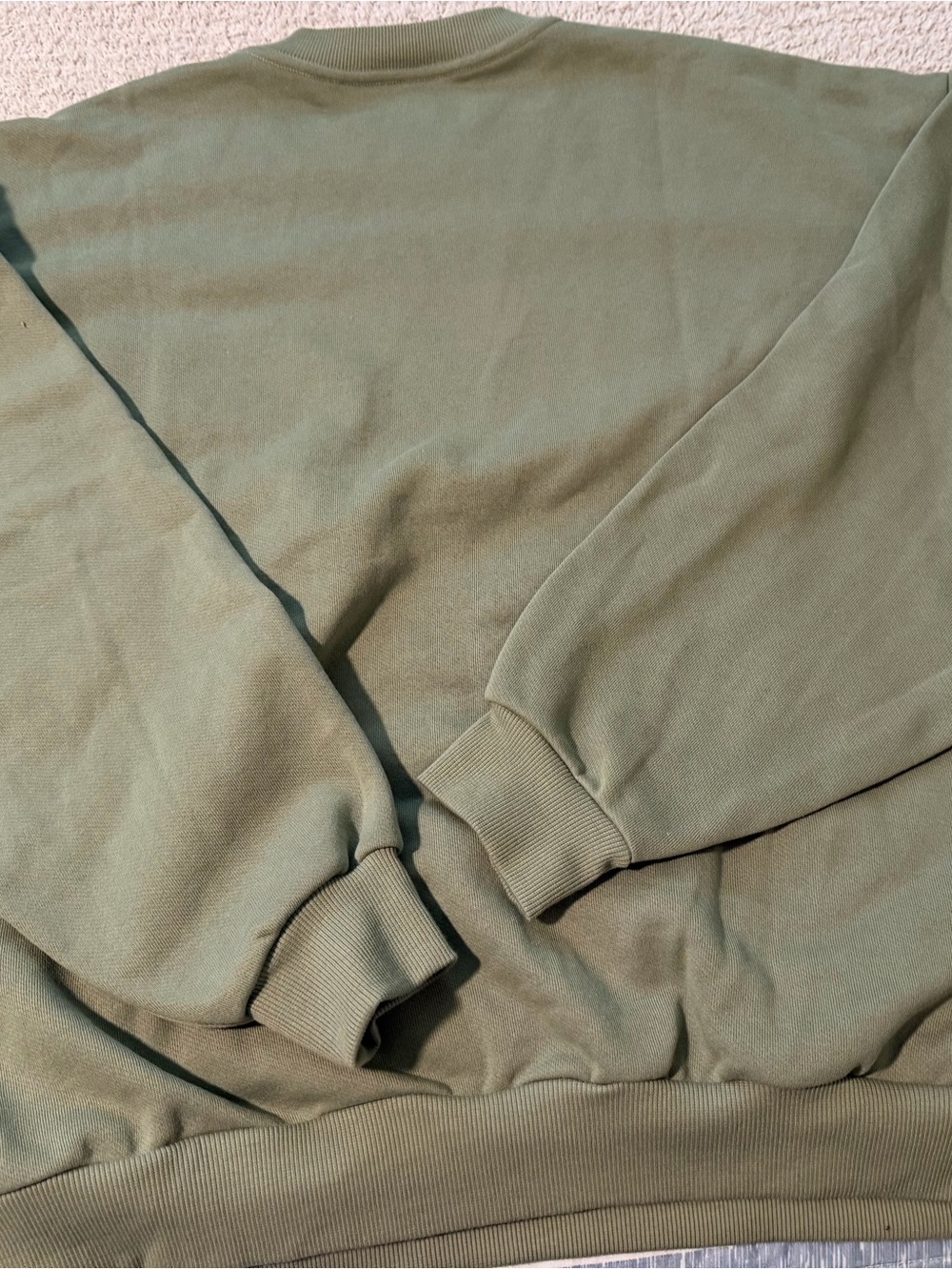 ALO Unisex Size L 💚NWT 💚Dune Green Accolade Crewneck Sweatshirt - Picture 5 of 6